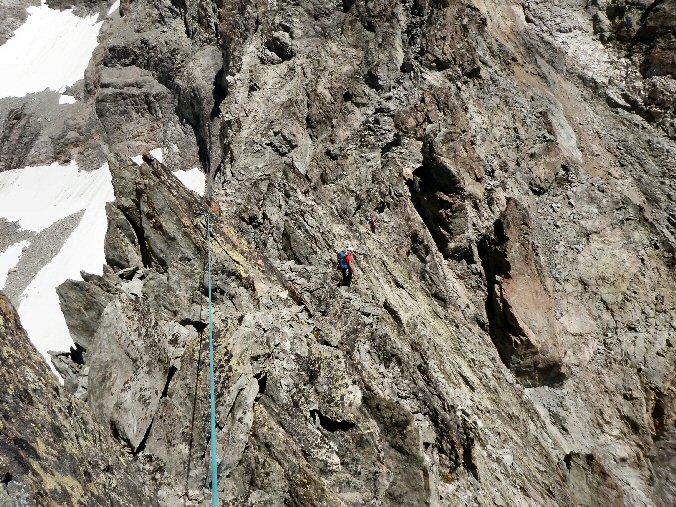Aretes Cineastes 056.jpg - Je ferme la corde avec Thib au milieu